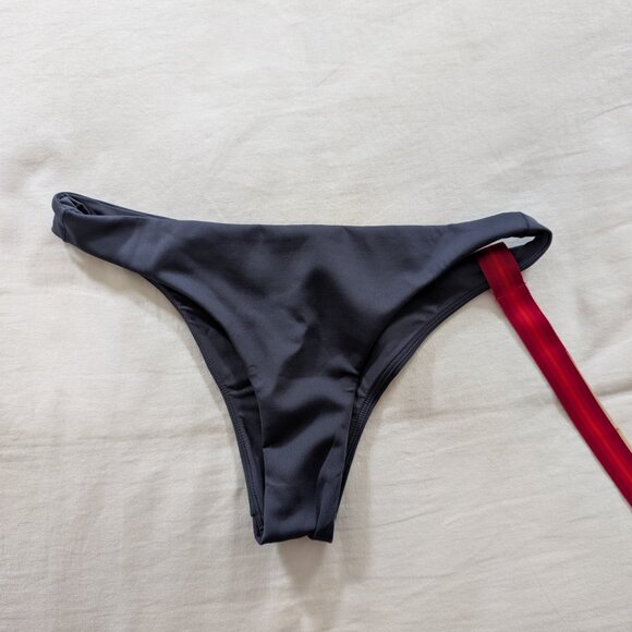 Streamline bikini bottom in Varsity - Left on Friday - Picture 5 of 6